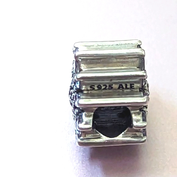 Pandora Ice Crystal Snowflake Charm - Picture 9 of 10